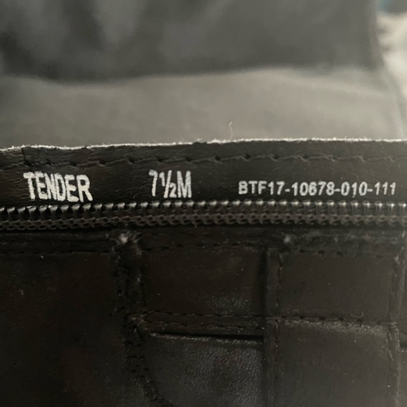 Women’s knee-high black boots, size 7.5 - Picture 6 of 6